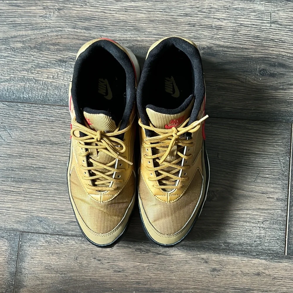 Nike Air Max - Picture 2 of 5